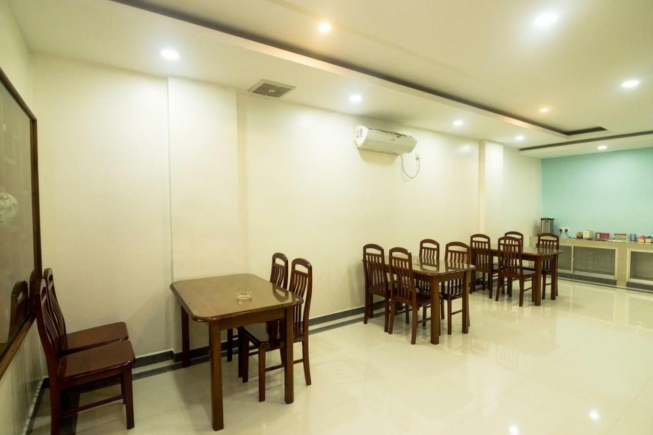 Oyo 1223 Hotel Bahari Batam Luaran gambar